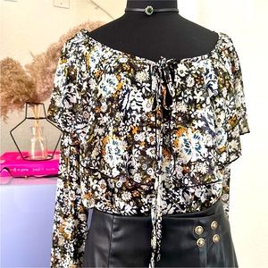 ⭕️Clearance ⭕️Free People Intimately long sleeve sheer Top Large